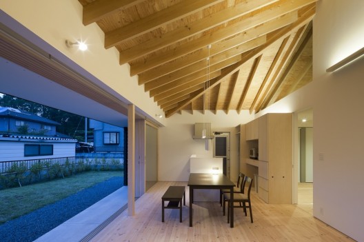 Doughnut House / Naoi Architecture & Design Office (10)