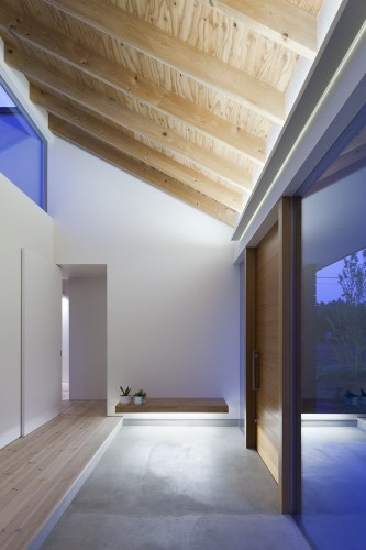 Doughnut House / Naoi Architecture & Design Office (7)