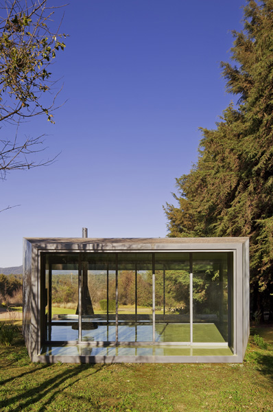 Pavilion in the Woods / Parque Humano