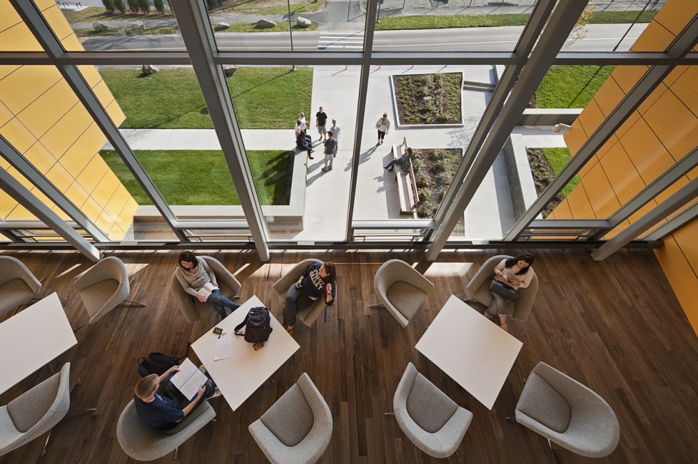 RWU North Campus Residence Hall / Perkins+Will