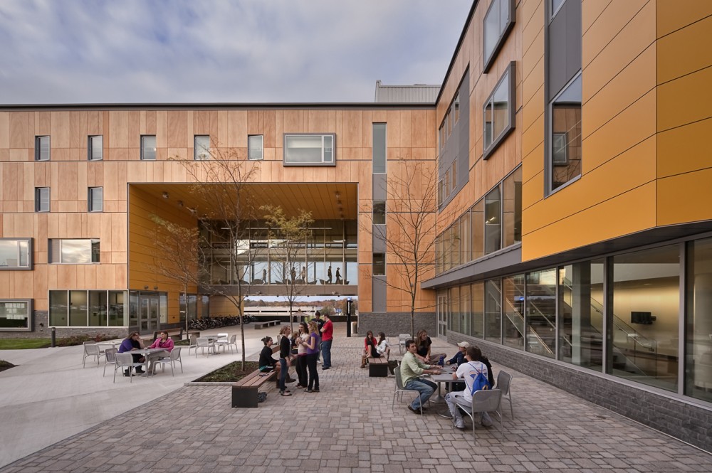 RWU North Campus Residence Hall / Perkins+Will