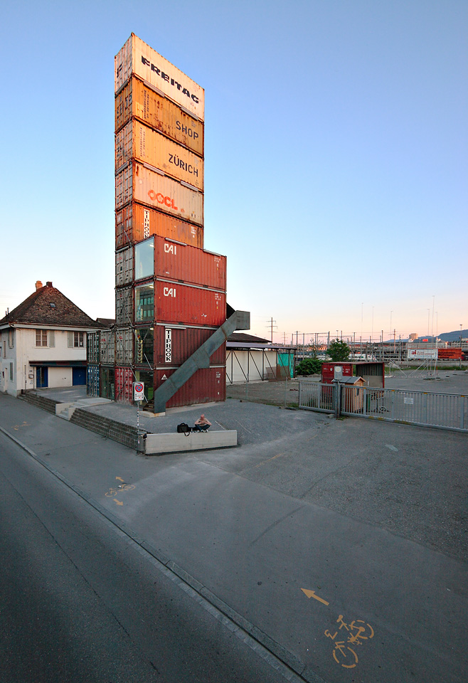 The Pros and Cons of Cargo Container Architecture