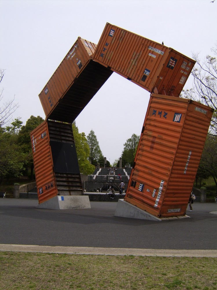 The Pros and Cons of Cargo Container Architecture