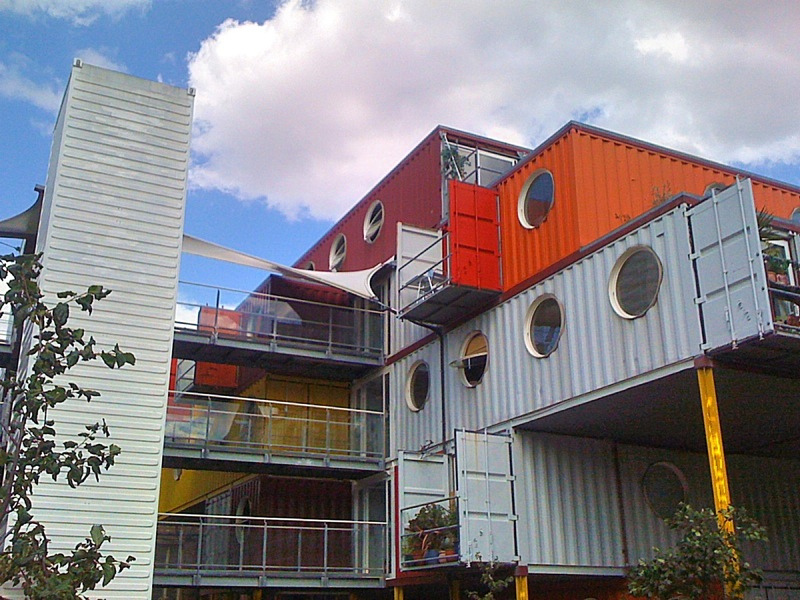The Pros and Cons of Cargo Container Architecture