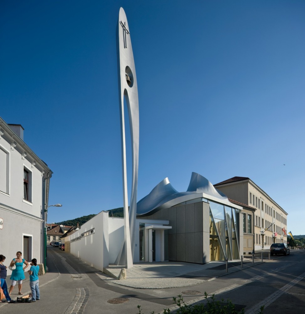 Martin Luther Church in Hainburg / Coop Himmelb(l)au