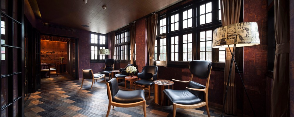Johnnie Walker House / Asylum