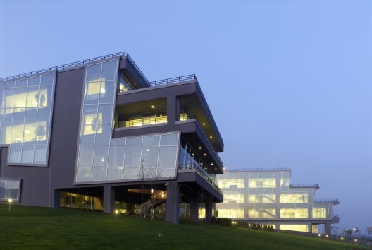 IBTECH IT Center Headquarters / CM Mimarlık (21)
