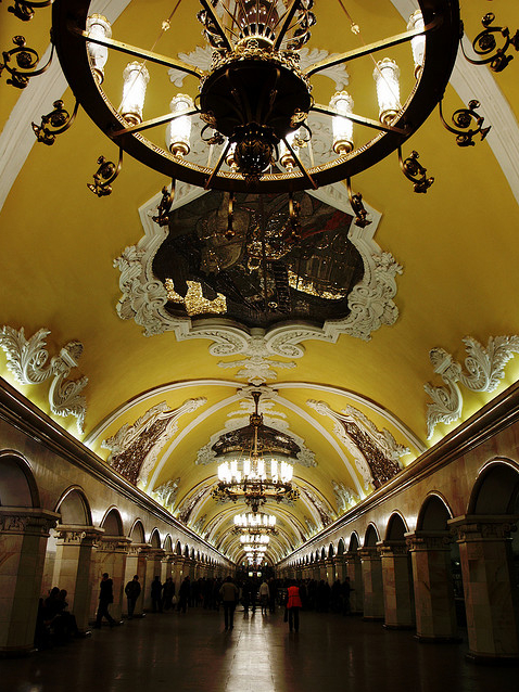 AD Classics: Moscow Metro / Robert Pogrebnoi and Yuriy Zenkivich