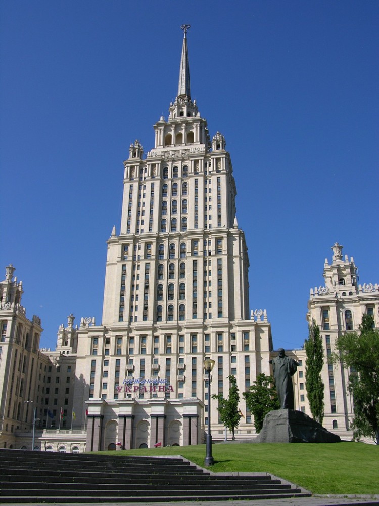 AD Classics: Royal Hotel / Arkady Mordvinov
