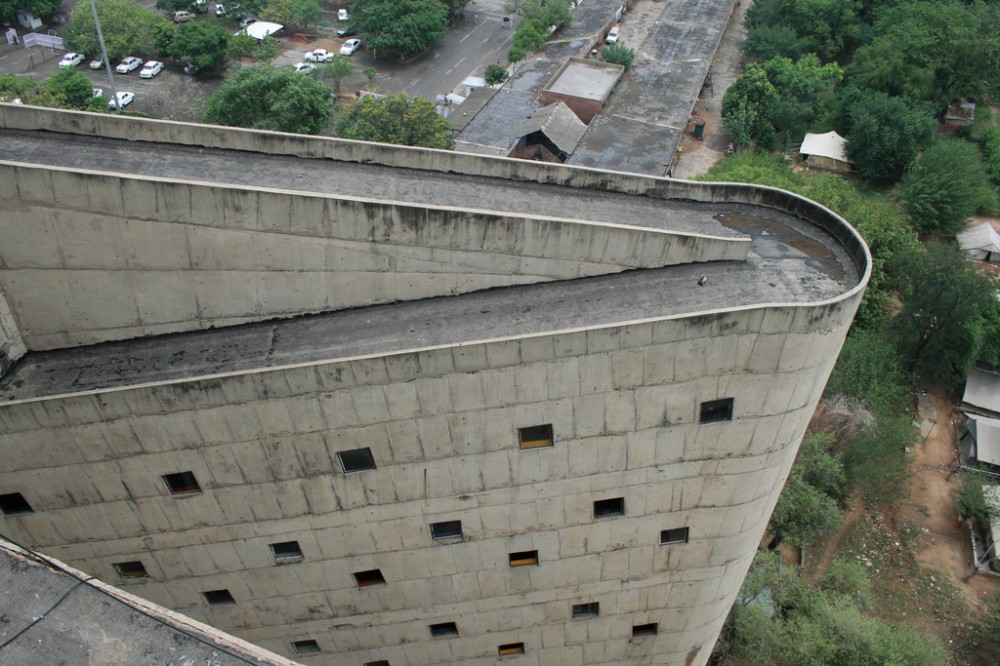 AD Classics: Chandigarh Secretariat / Le Corbusier