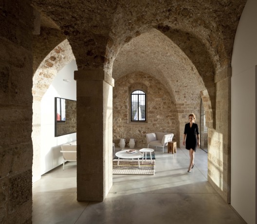 Jaffa Apartment / Pitsou Kedem Architect (20)