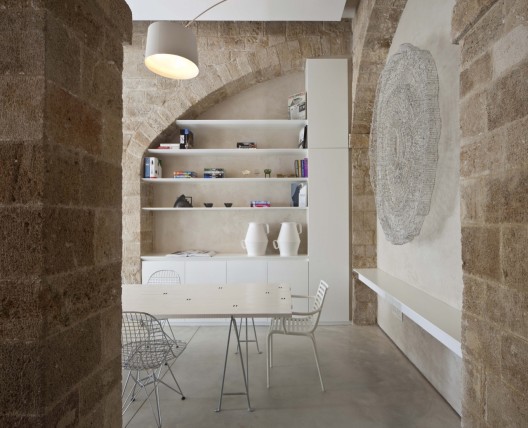 Jaffa Apartment / Pitsou Kedem Architect (17)