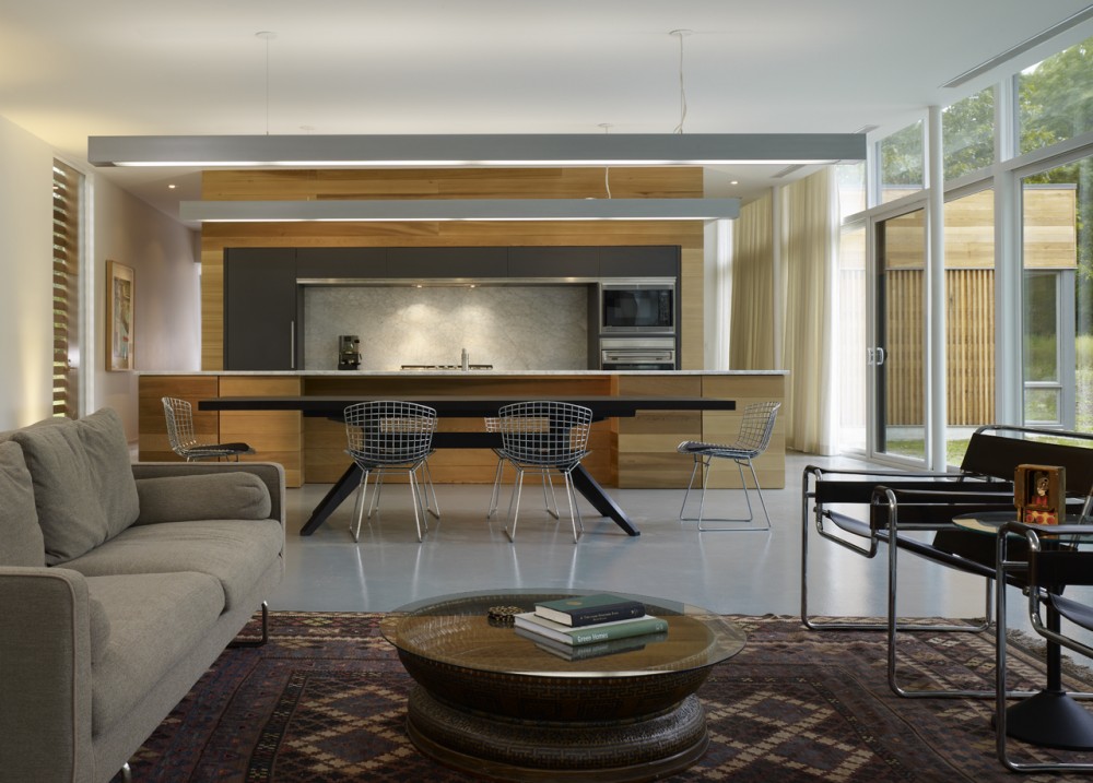 Coffou Cottage / Brininstool + Lynch