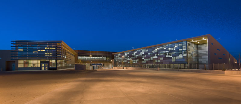 Atrisco Heritage Academy / Perkins+Will and FBT Architects