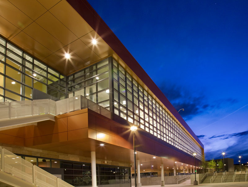 Atrisco Heritage Academy / Perkins+Will and FBT Architects