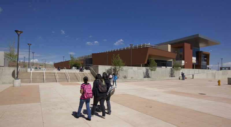 Atrisco Heritage Academy / Perkins+Will and FBT Architects