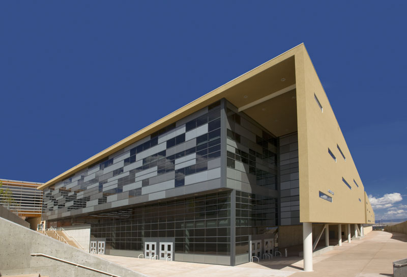 Atrisco Heritage Academy / Perkins+Will and FBT Architects