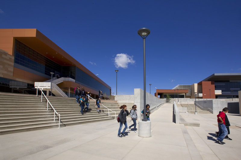 Atrisco Heritage Academy / Perkins+Will and FBT Architects