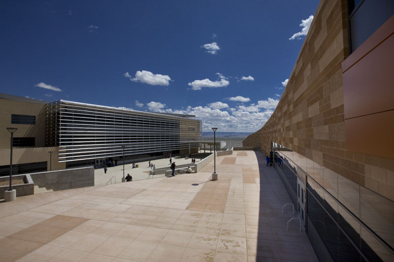 Atrisco Heritage Academy / Perkins+Will and FBT Architects