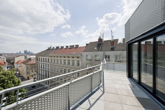 Urban Topos / HOLODECK architects (3)