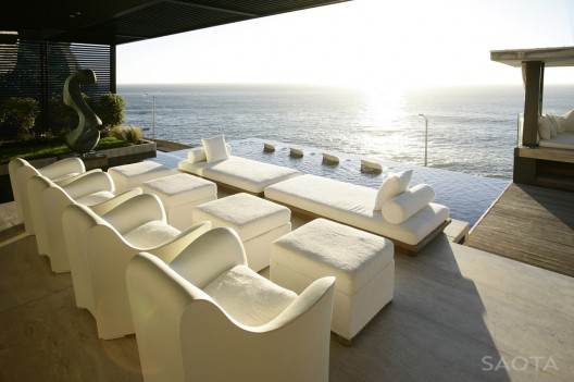 Victoria 73 House / SAOTA (8)