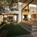 Victoria 73 House / SAOTA (6)