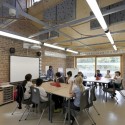 Sandal Magna Community Primary School / Sarah Wigglesworth Architects (19) Sandal Magna Community Primary School / Sarah Wigglesworth Architects (19) © Mark Hadden Photography