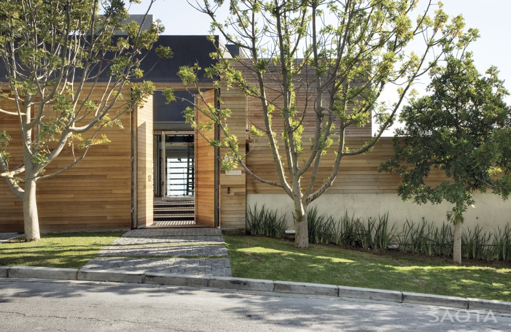 Nettleton 195 / SAOTA