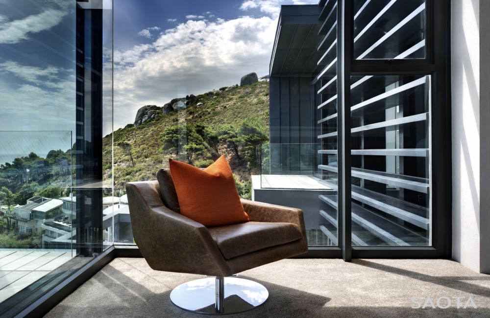 Nettleton 195 / SAOTA