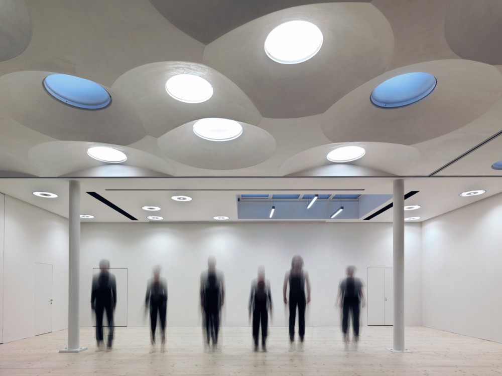 Zona K / Pietro Bagnoli + Franco Taglibue (ifdesign)