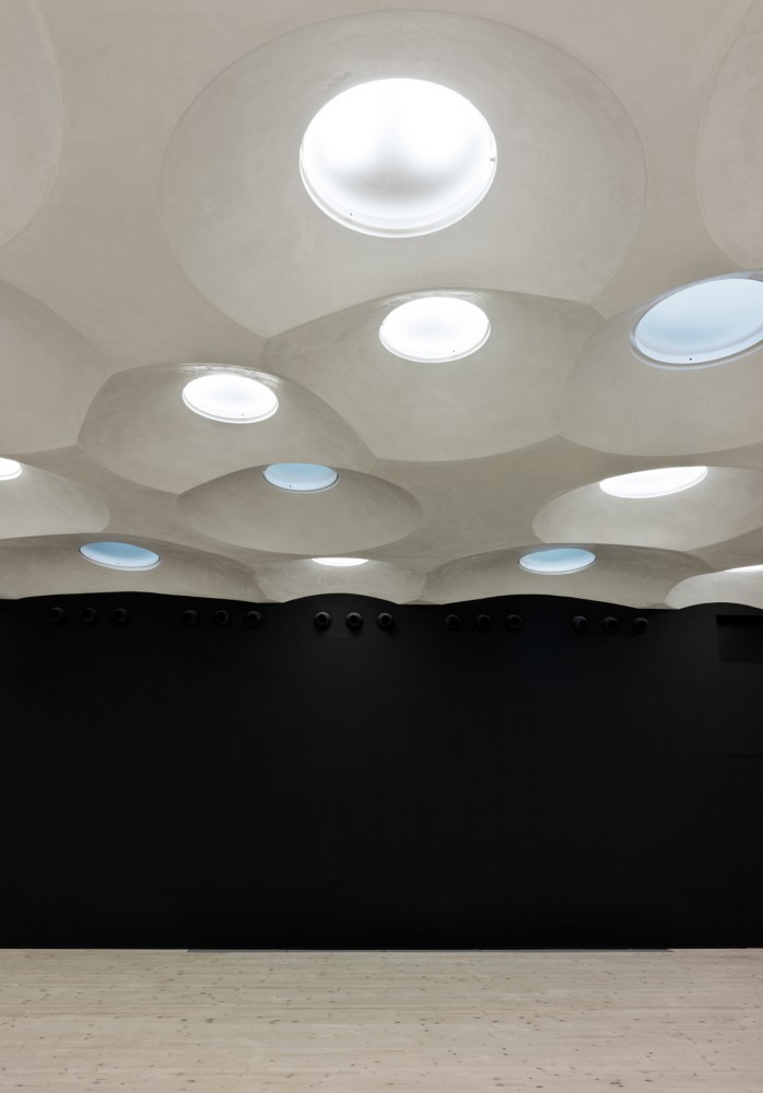 Zona K / Pietro Bagnoli + Franco Taglibue (ifdesign)