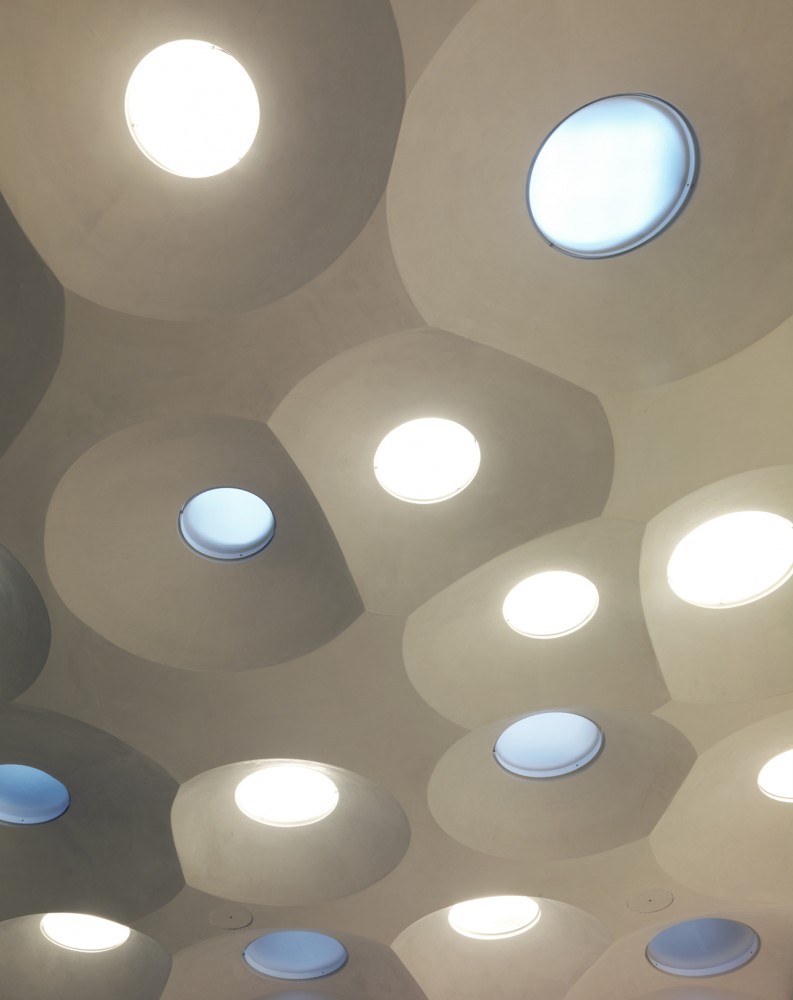 Zona K / Pietro Bagnoli + Franco Taglibue (ifdesign)