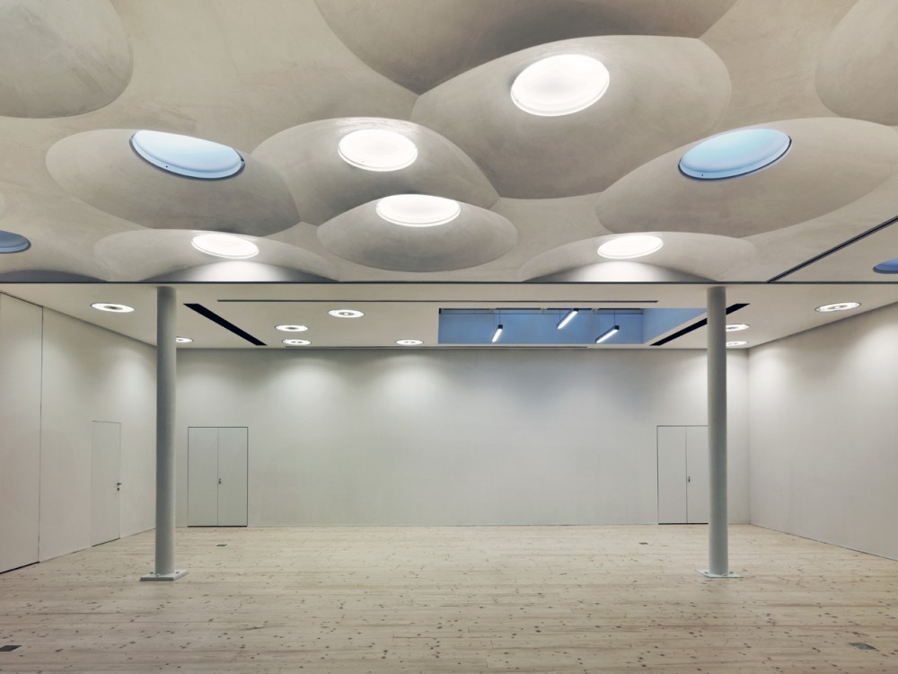Zona K / Pietro Bagnoli + Franco Taglibue (ifdesign)