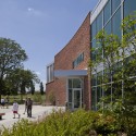 Fort McHenry National Monument and Historic Shrine Visitor and Education Center / GWWO Architects  (12) © Robert Creamer