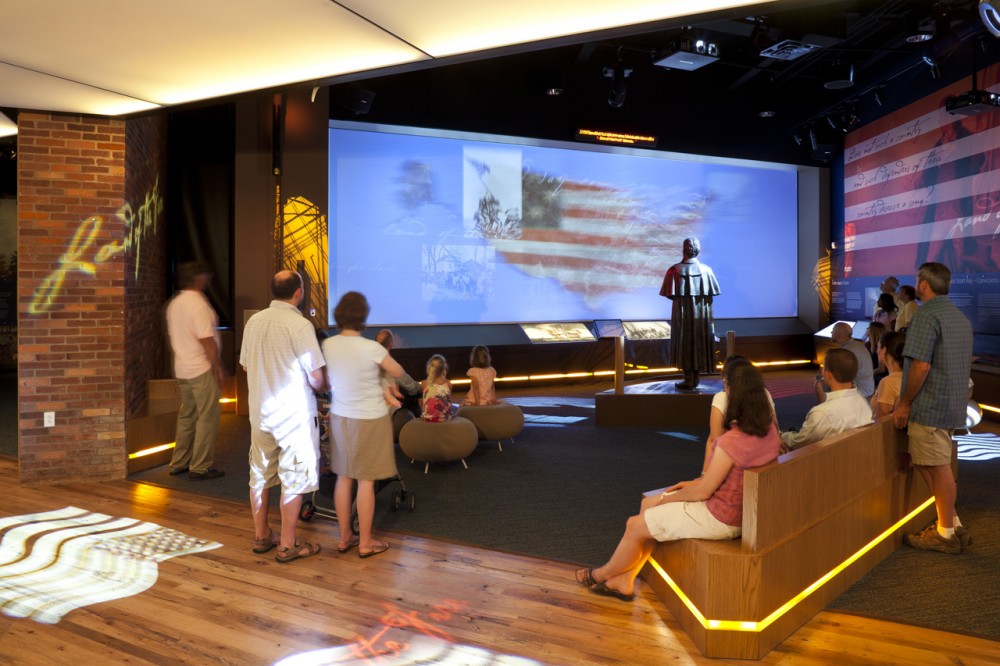 Fort McHenry National Monument and Historic Shrine Visitor and Education Center / GWWO Architects