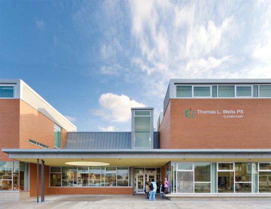 Thomas L. Wells Public School / Baird Sampson Neuert Architects (6)