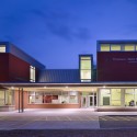 Thomas L. Wells Public School / Baird Sampson Neuert Architects (1) © Tom Arban