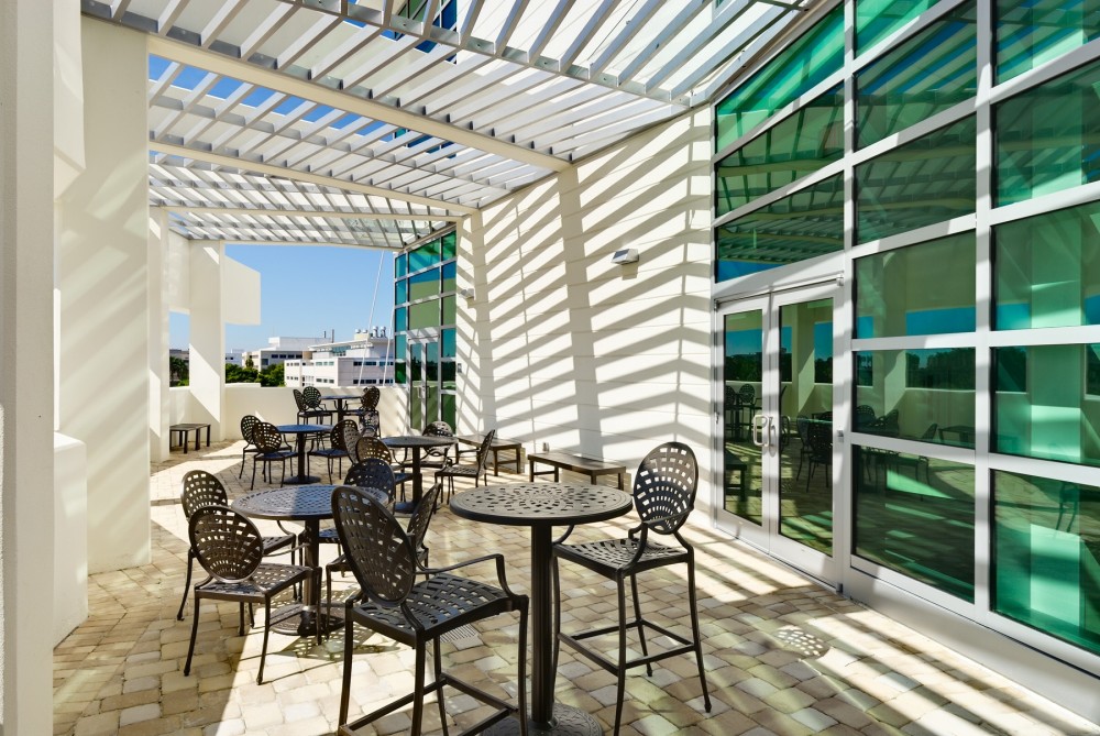 FAU College of Computer Science and Engineering Building / Leo A Daly
