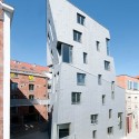 Cheval Noir Housing with Artist's Studios / L'Escaut + Atelier Gigogne  (27) © Marc Detiffe