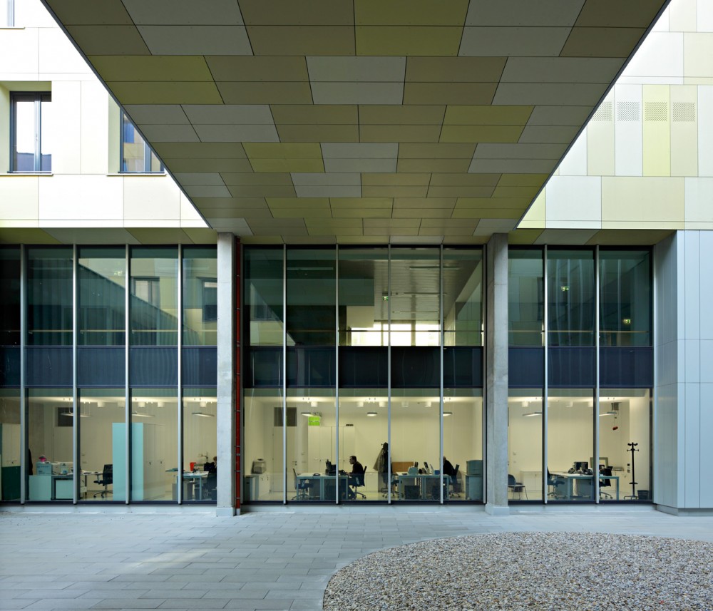 Faculty of Humanities and Social Sciences + Faculty of Teacher Education / Hildegard Auf–Franić, Tin Sven Franić, Vanja Rister