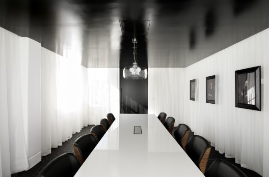 The Research Agency / Jose Gutierrez (9)