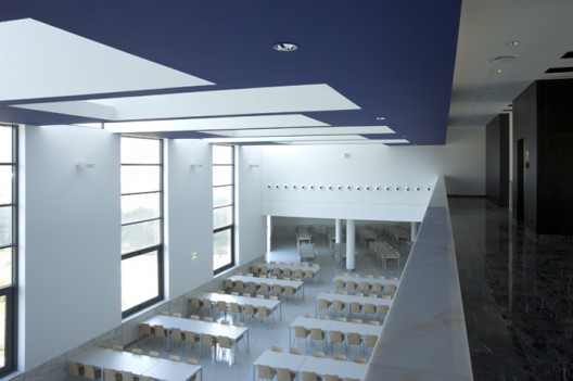 University Canteen and Restaurant / LGLS Architects (7)