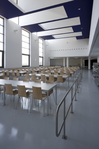 University Canteen and Restaurant / LGLS Architects (5)