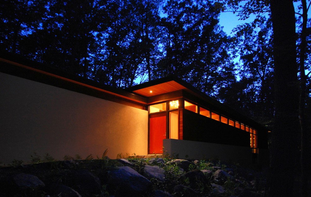 Bluff House / Bruns Architecture