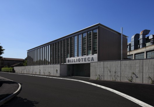 Erba Municipal Library / Studio Ortalli (15)