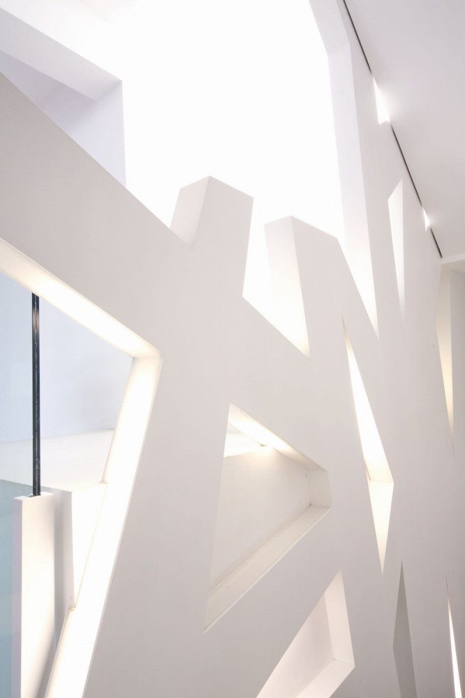 Mochen Office / Mochen Architects & Engineers