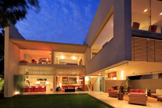 Godoy House / Hernandez Silva Arquitectos (14)