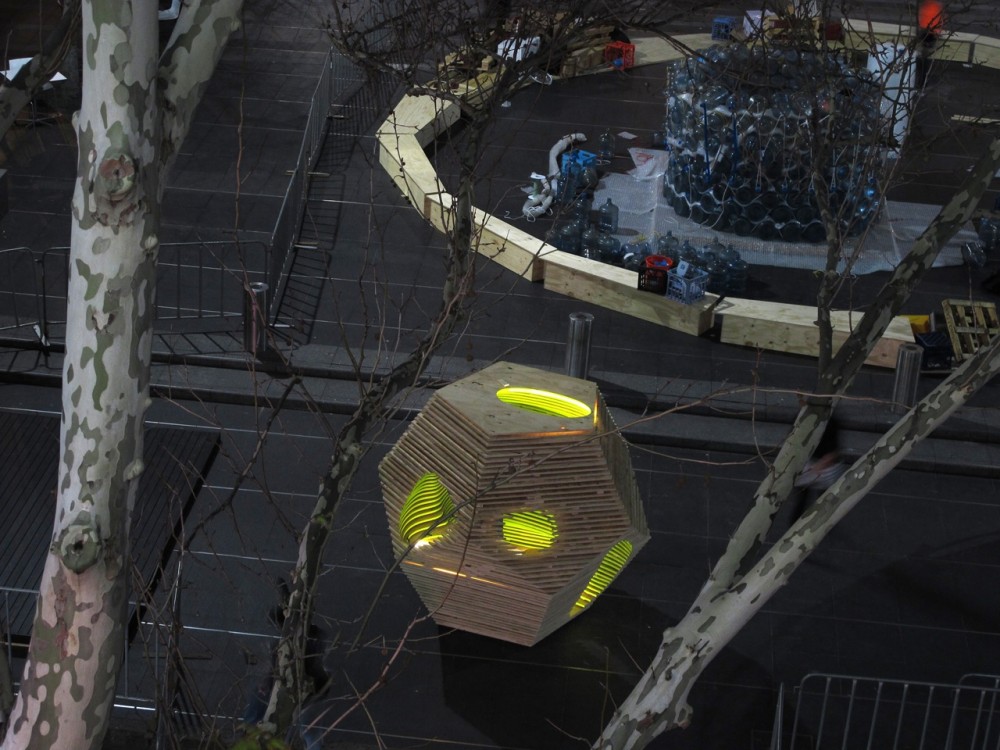 Origami Cave (Emergency Shelter) / LAVA