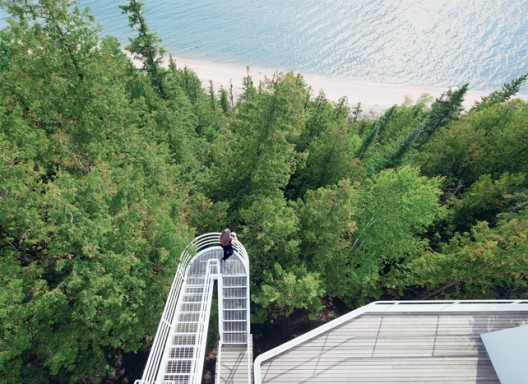 Restoring a Classic: Richard Meier's Douglas House (13)