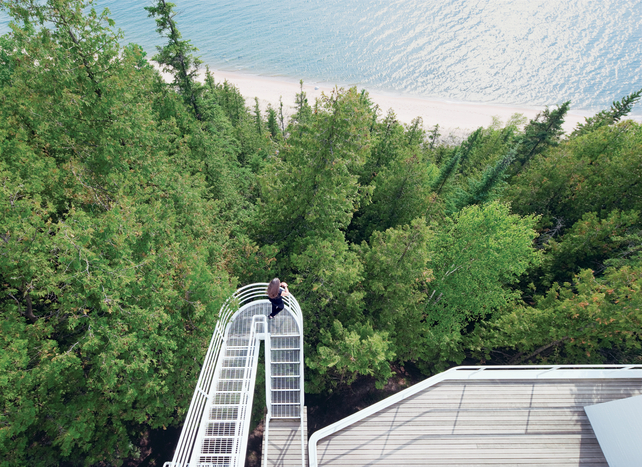 Restoring a Classic: Richard Meier’s Douglas House